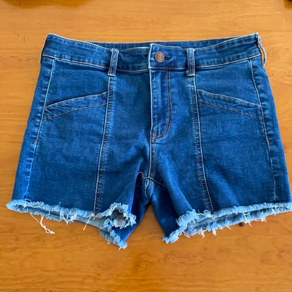 American Eagle midi length shorts